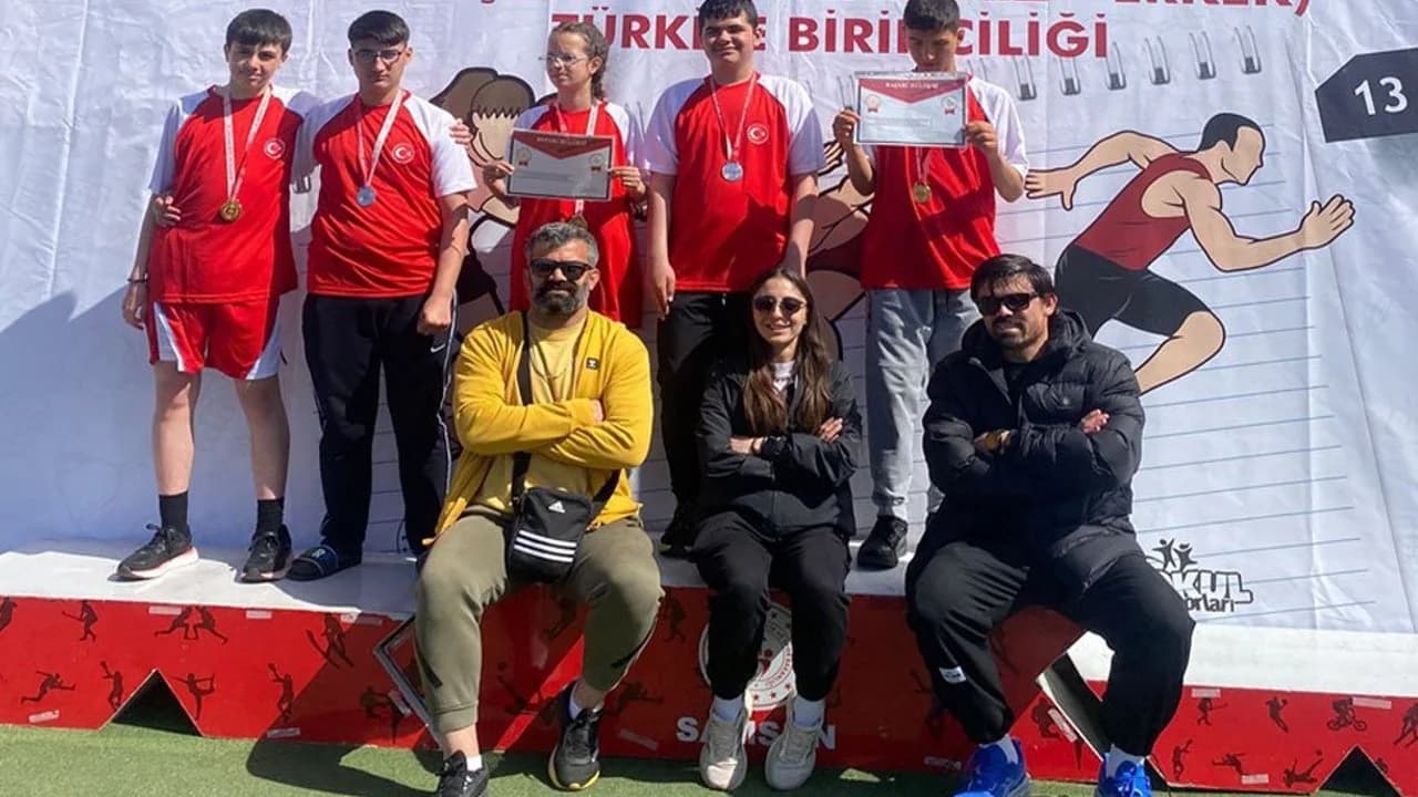 Afyonkarahisarlı Özel Atletler Samsun'da Madalyalara Ambargo Koydu