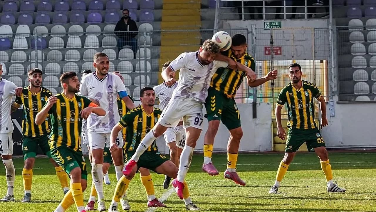 1923 Afyonkarahisarspor Deplasmandan Eli Boş Döndü: Play-Off Yarışında Kritik Kayıp