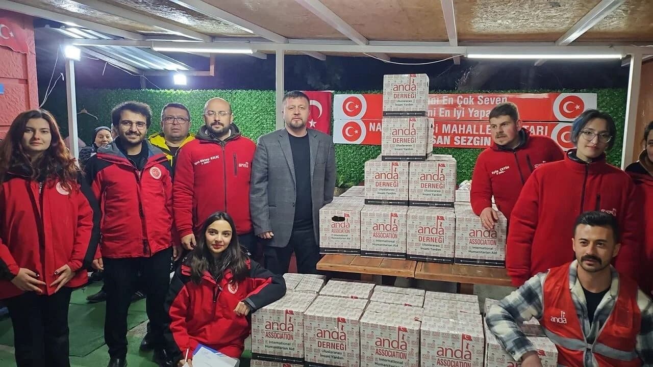 ANDA Afyonkarahisar’dan Nazmi Saatçi Mahallesi’ne Ramazan Desteği