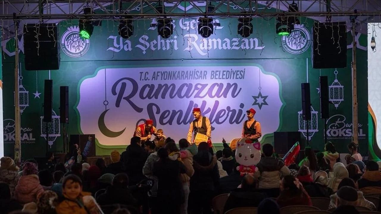 Zafer Meydanı'nda Ramazan Ruhu: On Binler Geleneksel Şenliklerde Buluştu