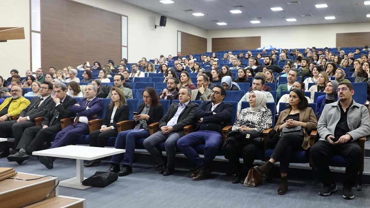 AFSÜ’de Akademik Üretim İçin Yapay Zekâ Hamlesi: SciSpace Eğitimi Verildi
