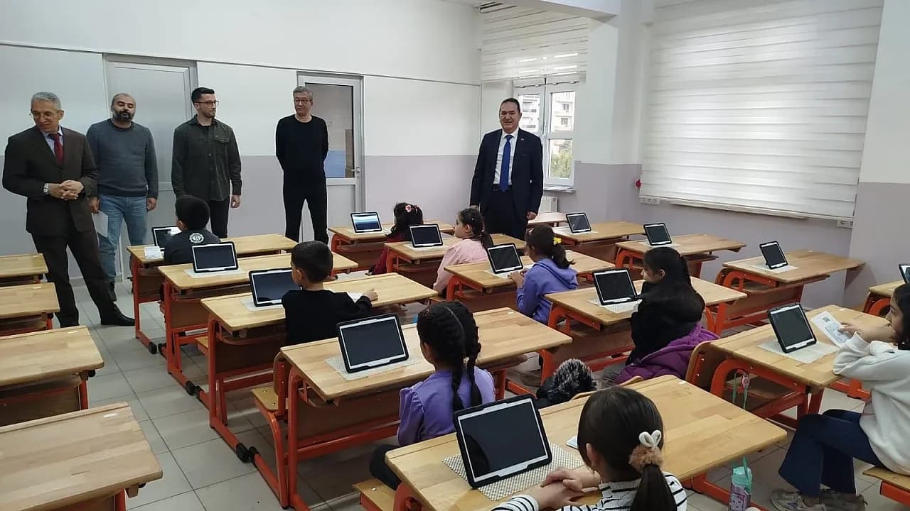 Afyonkarahisar’da BİLSEM Maratanu Tamamlandı: Binlerce Öğrenci Ter Döktü