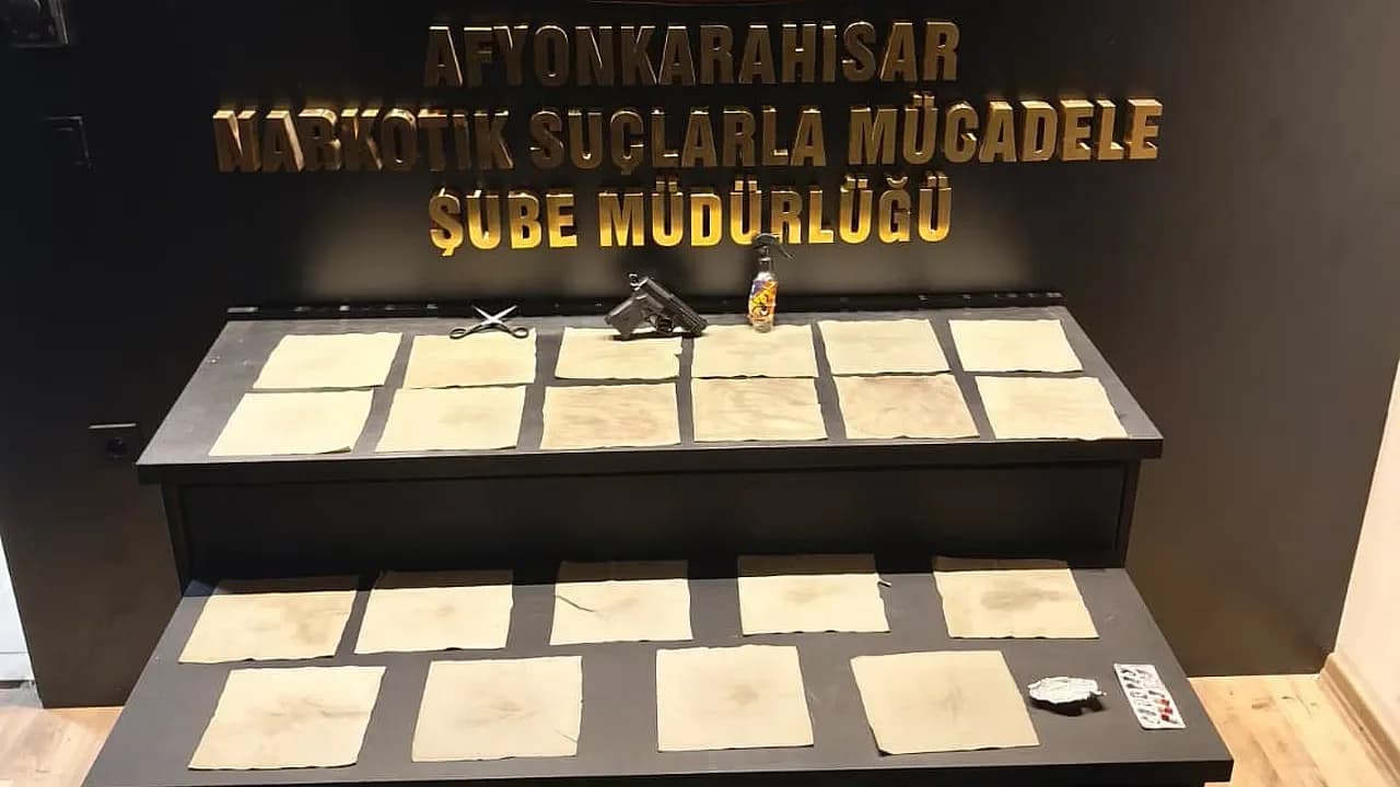 Afyonkarahisar’da Zehir İmalatına Darbe: Peçeteye Emdirilmiş Uyuşturucu Ele Geçirildi