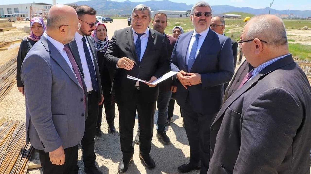Afyonkarahisar Battalgazi Mahallesi'ne 40 Milyon Liralık Yeni Ortaokul: Hedef Eylül'de Açılış