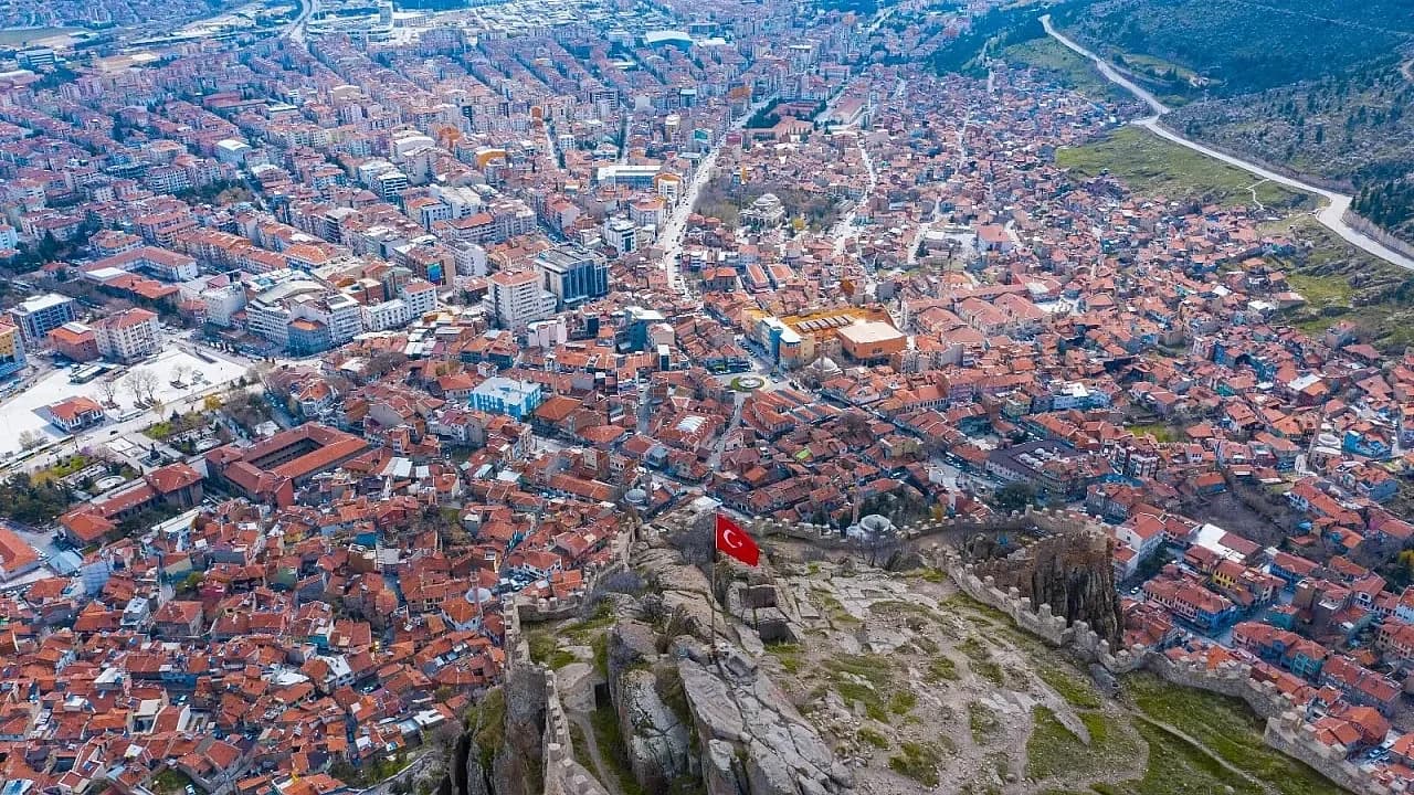 Afyonkarahisar’ın Nüfusu 2025’te Yüzde 2,2 Oranında Artış Gösterdi