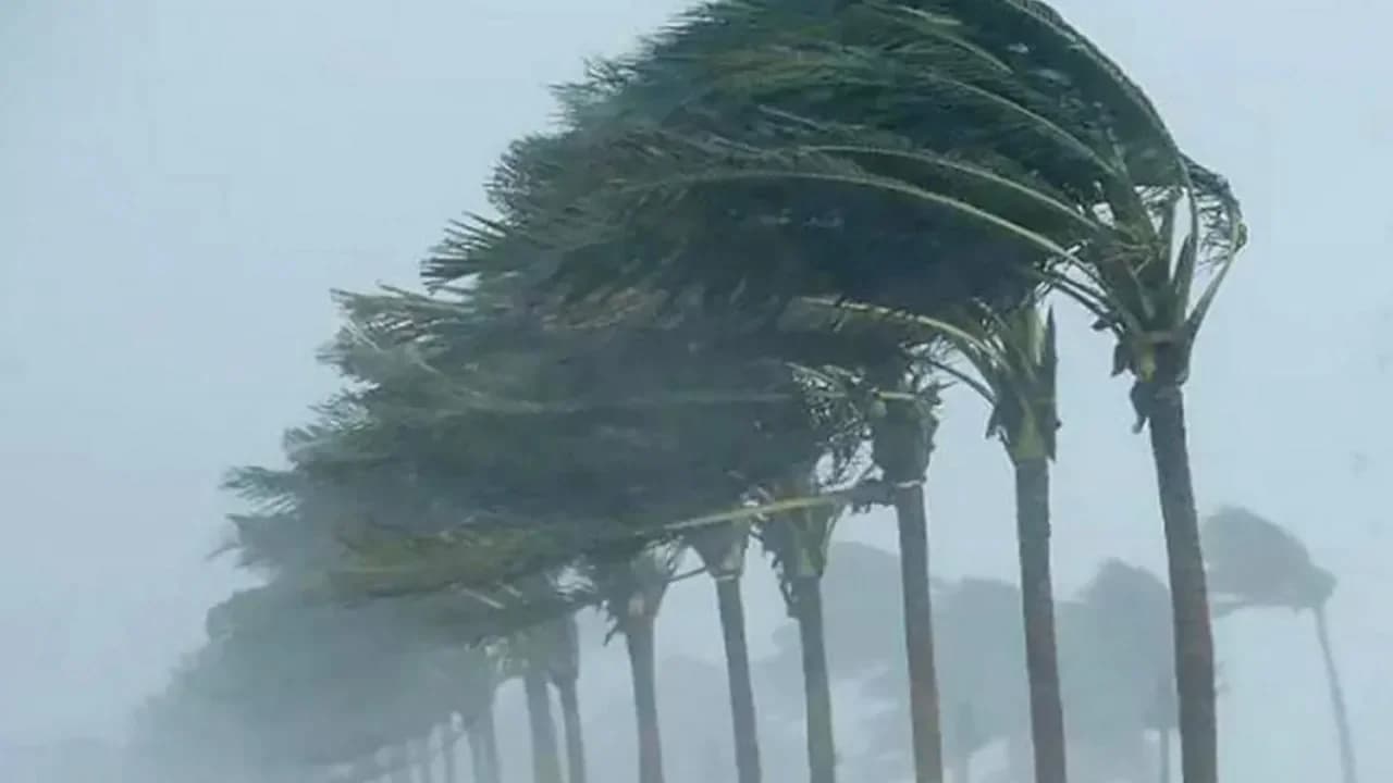 Afyonkarahisar’da Fırtına ve Yağış Alarmı: Valilik Saat Verdi