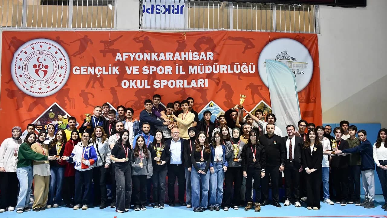 Afyonkarahisar’da Satranç Şampiyonları Belli Oldu: Kupa Fen Lisesi’nin