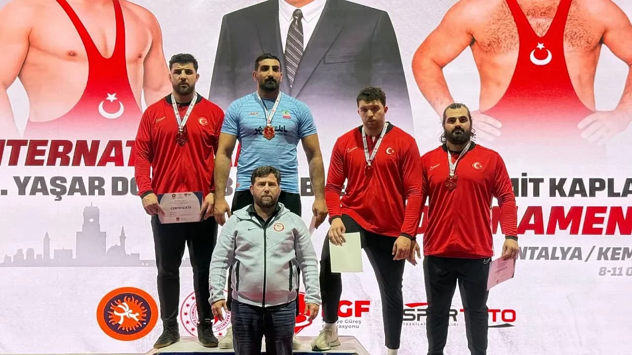 Afyonkarahisar’ın Gururu Oldular: Uluslararası Minderde İki Madalya