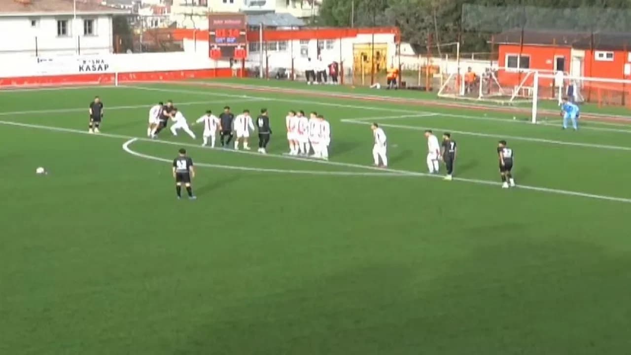 Afyonspor Ayvalık’ta Yıkıldı: Farklı Mağlubiyetle Ligde Kalma Umutları Azalıyor