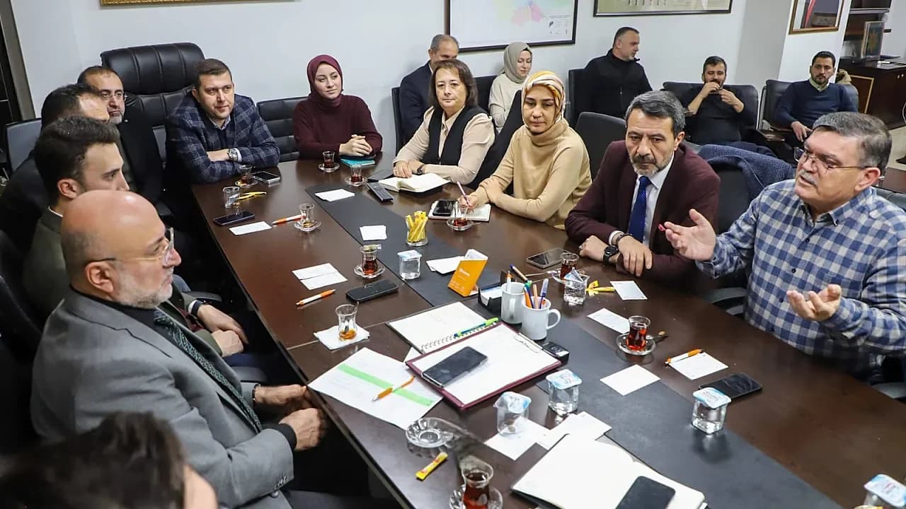 AK Parti İl Yönetimi’nden Kararlılık Mesajı: “Gayemiz Makam Değil, Millete Hizmetkârlık”