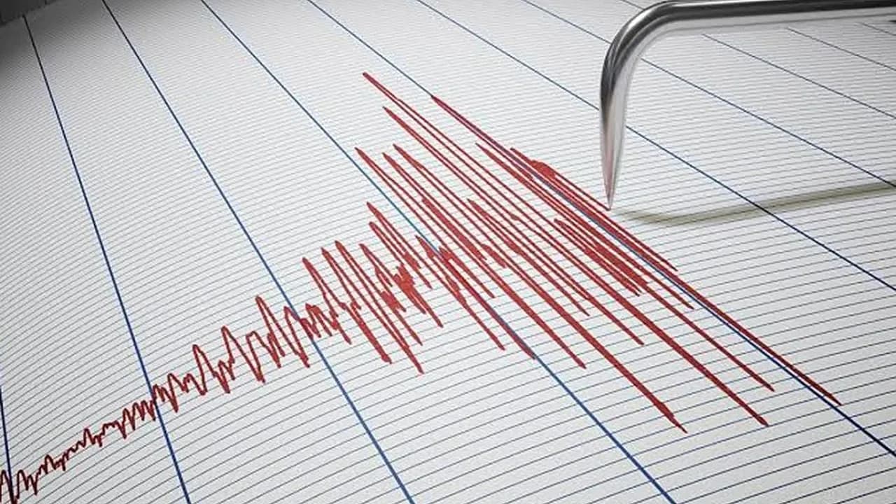 Akdeniz’de Gece Yarısı Korkutan Deprem: Büyüklüğü 5.0 Olarak Ölçüldü
