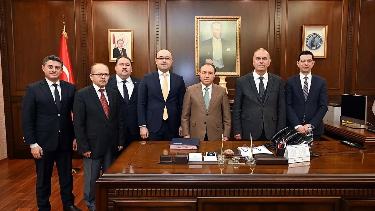 AKÜ Personeline Rekor Promosyon: İmzalar Atıldı, Hesaplara 94 Bin 500 TL Yatacak