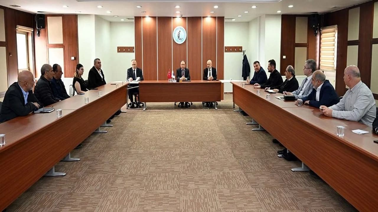 Afyonkarahisar'da Üniversite-Sanayi İşbirliği: AKÜ'den Et Sektörüne Nitelikli İstihdam Hamlesi