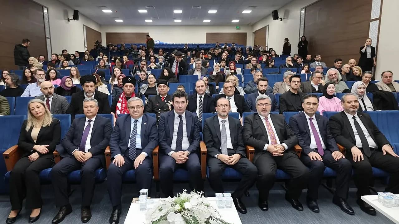 “Görev Tamamlandı Asker” Galada İzleyiciyle Buluştu: Senaryo Bakan Yardımcısı Okumuş’tan