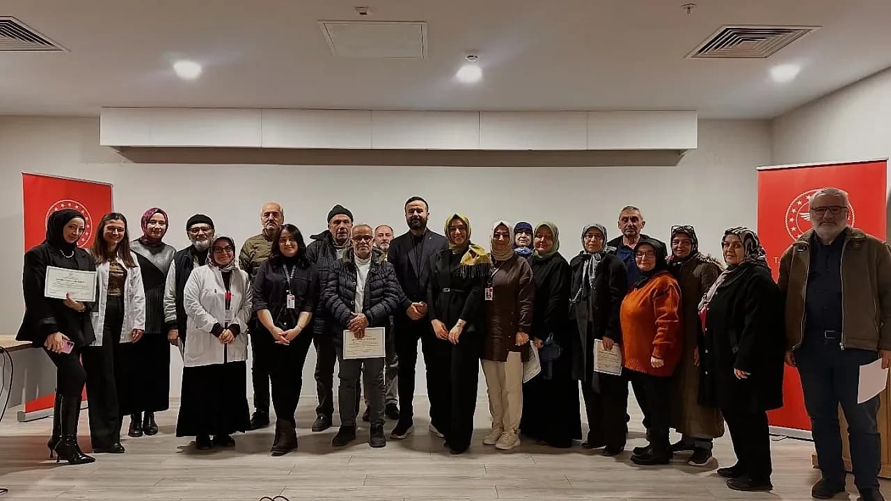 Bilecik'te Diyabetle Mücadelede Önemli Adım: Hastalara Sertifikaları Verildi