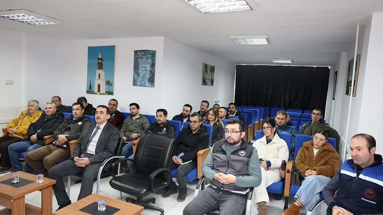 Bilecik’te Veteriner Hekimlere Kritik Eğitim: Odak Noktası Buzağı Kayıpları ve Biyogüvenlik