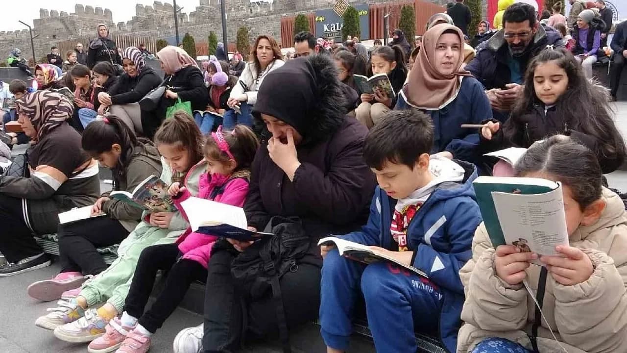 Afyon’da Kitap Tutkunları İçin Büyük Buluşma: “81 İlde Okuma Etkinliği” Yarın Gerçekleşiyor