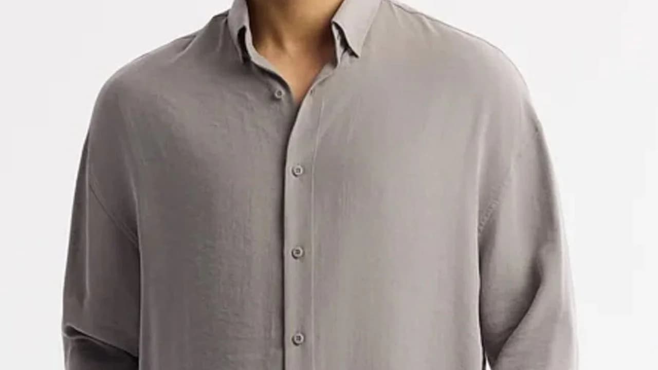 Erkek Giyiminde Yeni Dönem: Estetik ve Rahatlığı Buluşturan Gömlek Trendleri