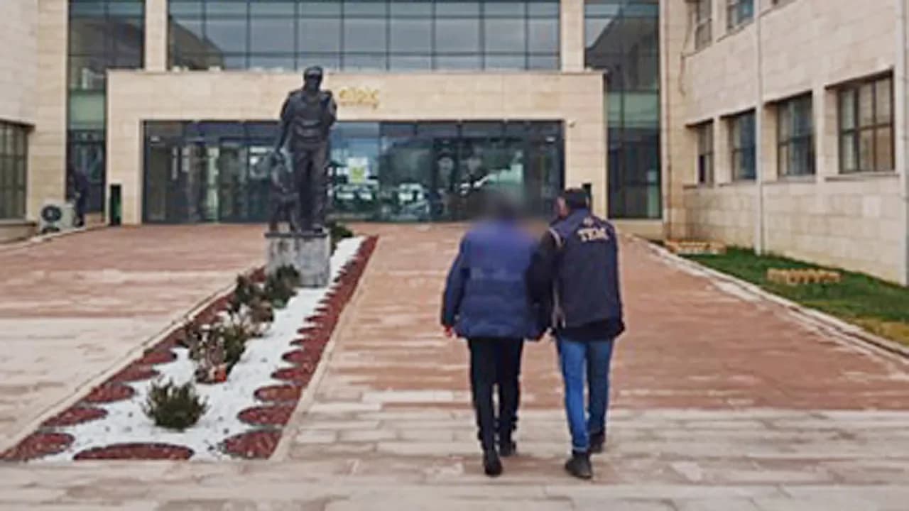 Afyonkarahisar'da Firari FETÖ Hükümlüsüne Operasyon: Cezaevine Gönderildi