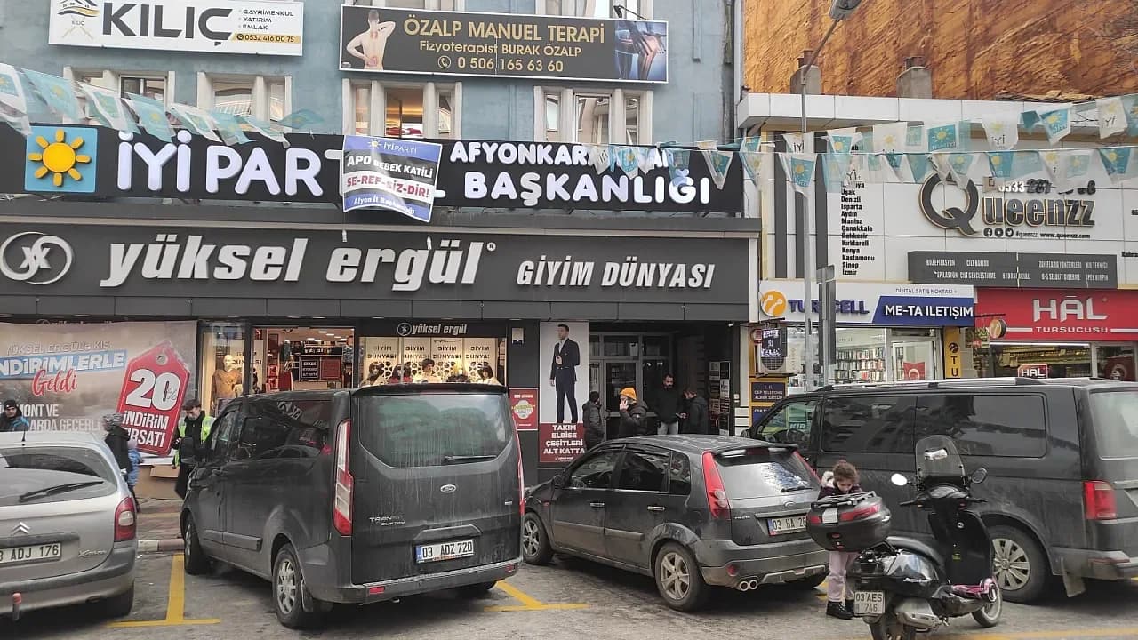 İYİ Parti Afyon İl Başkanlığı’nda Gerginlik: Mısırlıoğlu’na Tehdit, Emniyet Müdürü Olay Yerinde