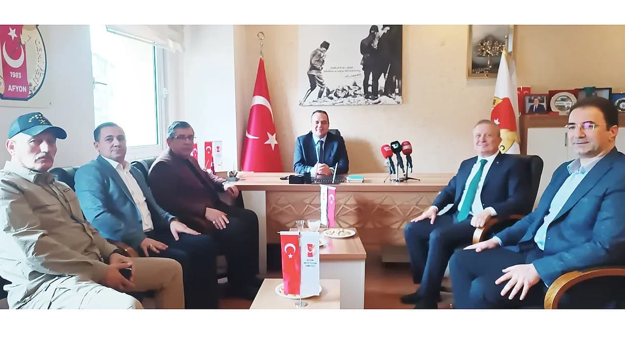 Mahmut Koçak’tan Afyon Gazeteciler Cemiyeti’ne Anlamlı Ziyaret