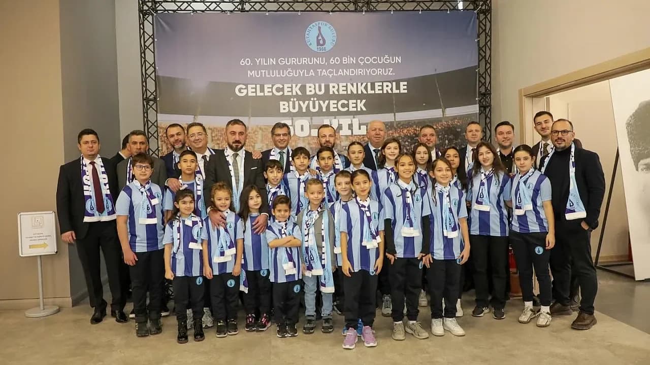 Kütahyaspor’dan Anlamlı Kutlama: 60. Yıl Gururu Çocukların Mutluluğuyla Birleşiyor