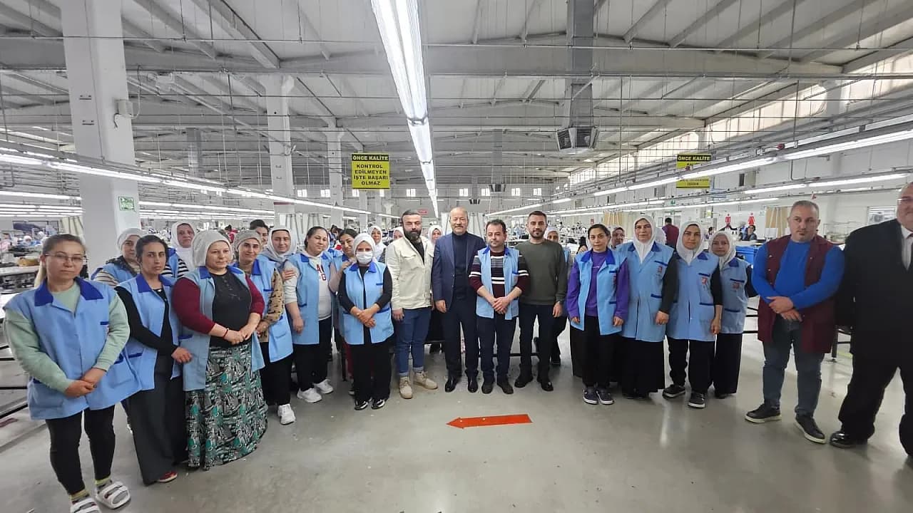 MHP’li Taytak Dazkırı’da Vatandaşla Buluştu: "Siyasetimiz Dönemsel Değil, Kalıcı Bir Sorumluluktur"