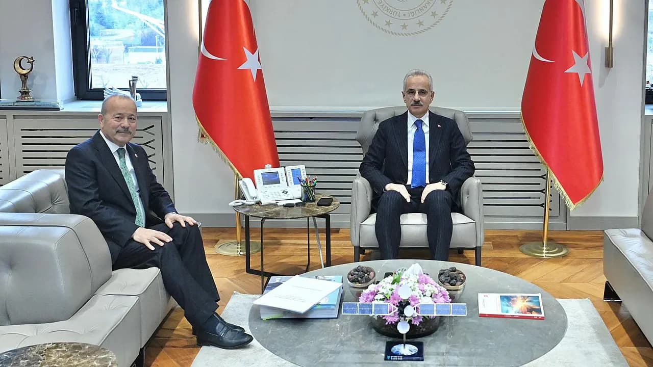 MHP’li Taytak’tan Bakan Uraloğlu’na Ziyaret: Ulaşım Yatırımları Bölgesel Kalkınmanın Lokomotifi Oldu