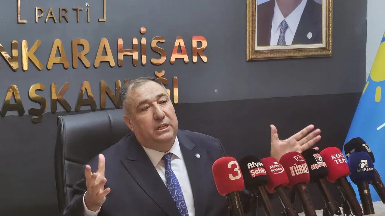 Mısırlıoğlu’ndan İktidar Vekillerine Yaylım Ateşi: “Afyon Atık Deposuna Döndü, Siz Ne İşe Yarıyorsunuz?”