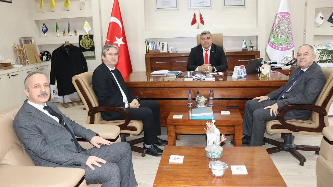 İl Müdürü Sünnetci’den Halk Eğitimi Merkezi’ne Ziyaret: “Hayat Boyu Öğrenmenin Güçlü Adresi”