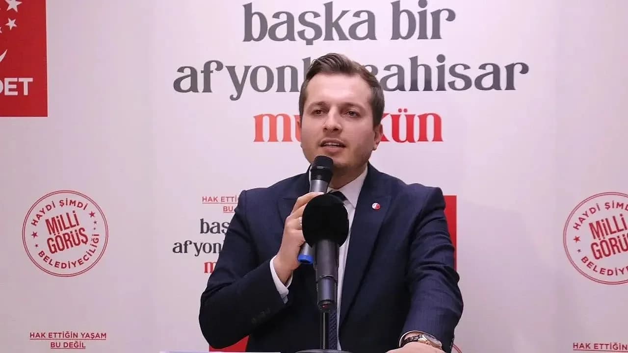Karataş’tan AK Partili Özcan’a Sert Çıkış: "470 Bin Lira ile Geçinemiyorlar, Emekliye Sabır Telkin Ediyorlar"