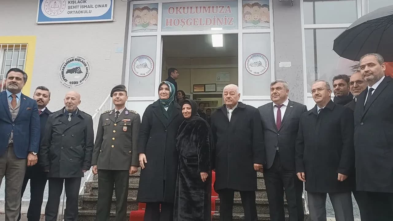 Kışlacık Ortaokulu’na Şehit İsmail Çınar’ın İsmi Verildi: Vali Yiğitbaşı’ndan Vefa Mesajı