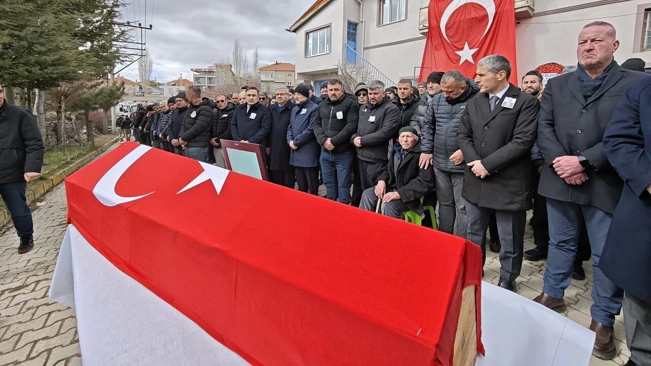 Güney Belediye Başkanı Erol Karabacak Toprağa Verildi