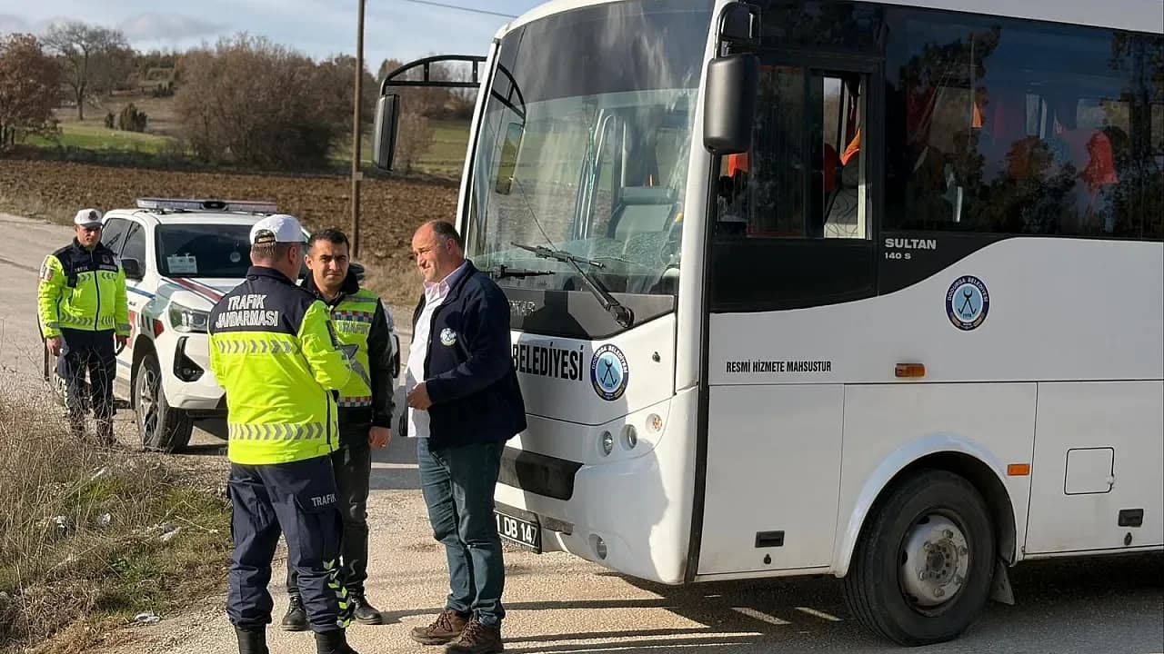 Bozüyük’te Sivil Jandarma Denetimi: Kuralları İhlal Eden Otobüs Sürücüsüne Geçit Yok