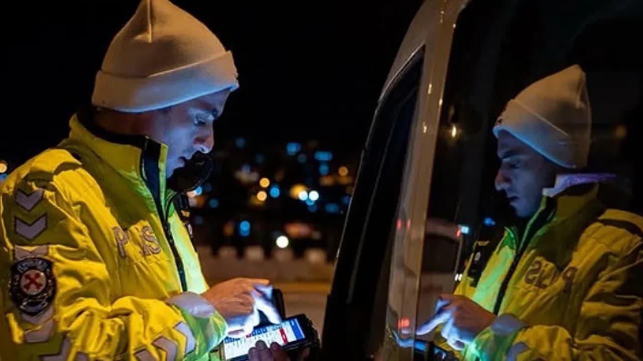 Bozüyük'te Şehirlerarası Otobüslere 'Gizli Yolcu' Denetimi