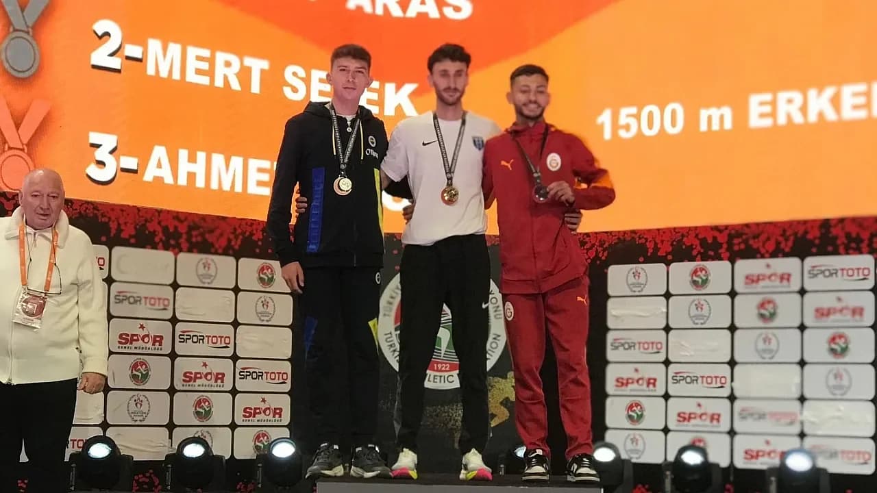 Afyonkarahisarlı Atlet Mert Selek’ten İstanbul’da Gümüş Madalya Başarısı